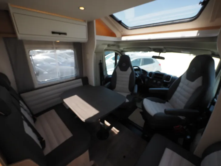 Fahrzeugbild Sunlight T 68 Adventure Edition, Automatik, Hubbett, uvm #4