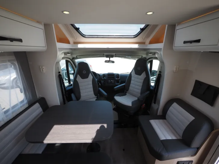 Fahrzeugbild Sunlight T 68 Adventure Edition, Automatik, Hubbett, uvm #5