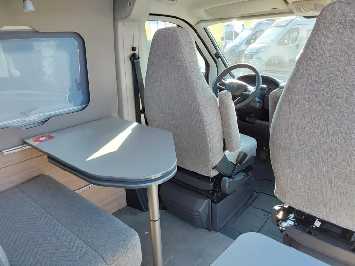 Fahrzeugbild Dethleffs Globetrail 640 ER Fiat Raumbad #6