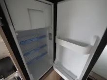 Fahrzeugbild Clever Celebration, 5. Platz, Aufstelldach, Schwenkbad #12