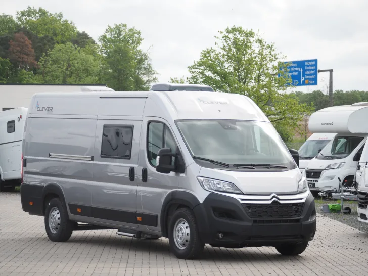 Fahrzeugbild Clever Runner, Markise, Radträger, Assist., Designpak. #2