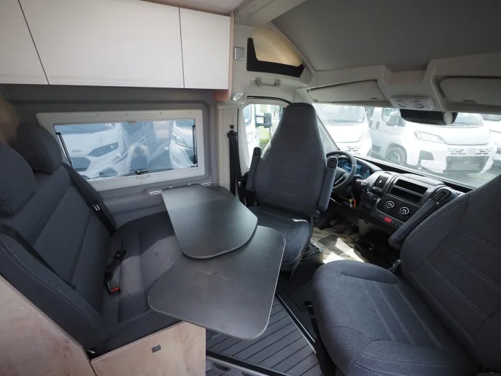 Fahrzeugbild Clever Runner, Markise, Radträger, Assist., Designpak. #9