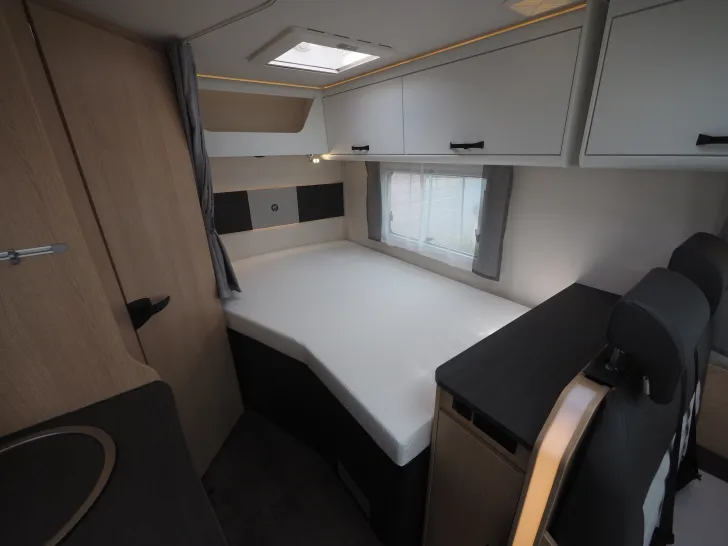 Fahrzeugbild Sunlight T 58 Adventure Edition, Remis, Markise, Radtr. #9