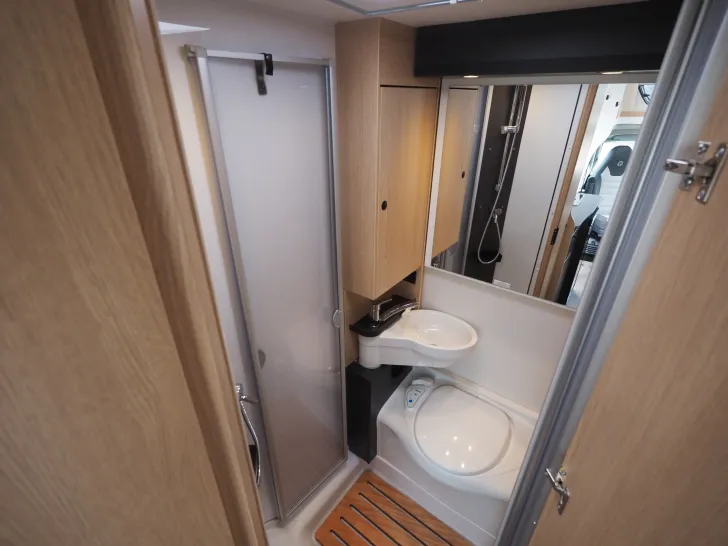 Fahrzeugbild Sunlight T 58 Adventure Edition, Remis, Markise, Radtr. #14