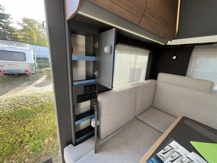 Fahrzeugbild Knaus AZUR 500 FU *Umrissbeleuchtung*Komfortbett* #9