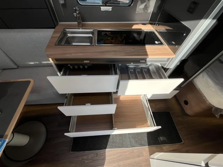 Fahrzeugbild Knaus AZUR 500 FU *Umrissbeleuchtung*Komfortbett* #13