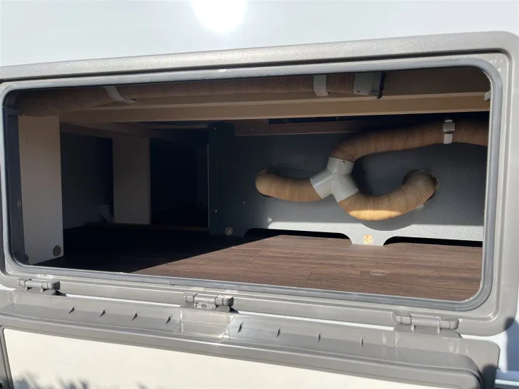 Fahrzeugbild Knaus AZUR 500 FU *Umrissbeleuchtung*Komfortbett* #30