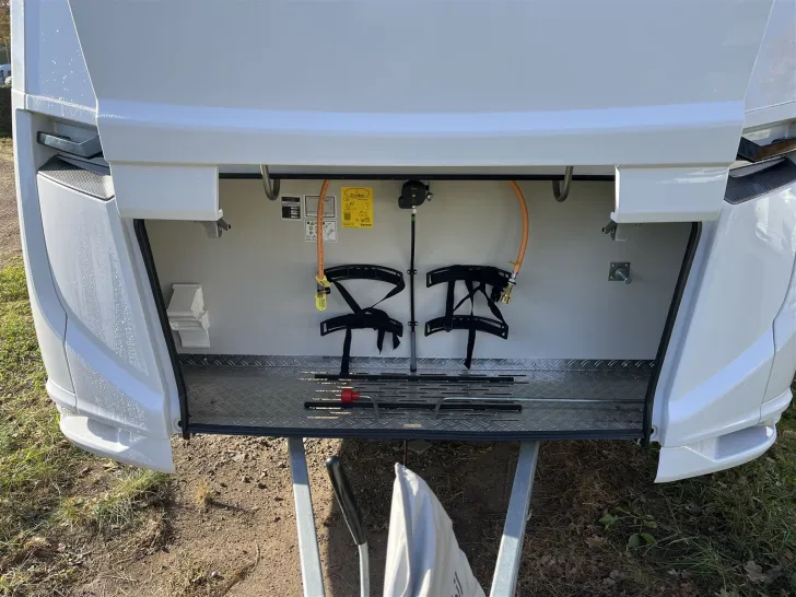 Fahrzeugbild Knaus AZUR 500 FU *Umrissbeleuchtung*Komfortbett* #32