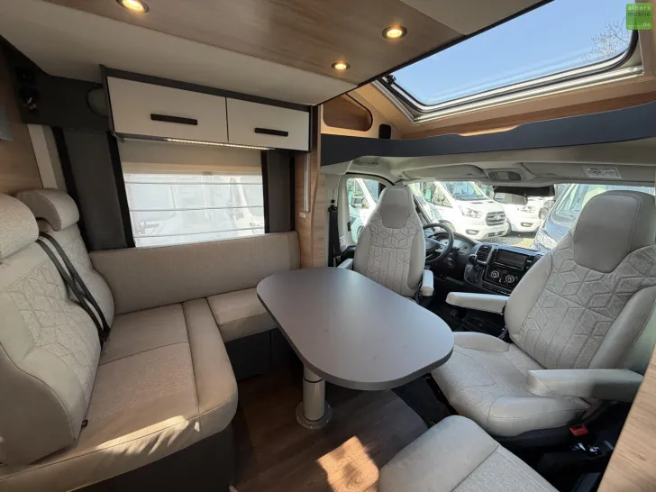 Fahrzeugbild Knaus L!VE WAVE BLACK SELECTION 650 MEG L-Sitzgruppe #9