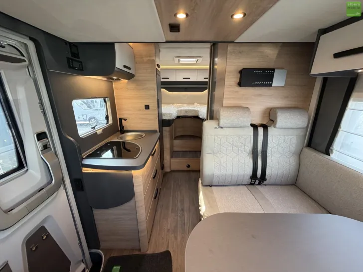 Fahrzeugbild Knaus L!VE WAVE BLACK SELECTION 650 MEG L-Sitzgruppe #12