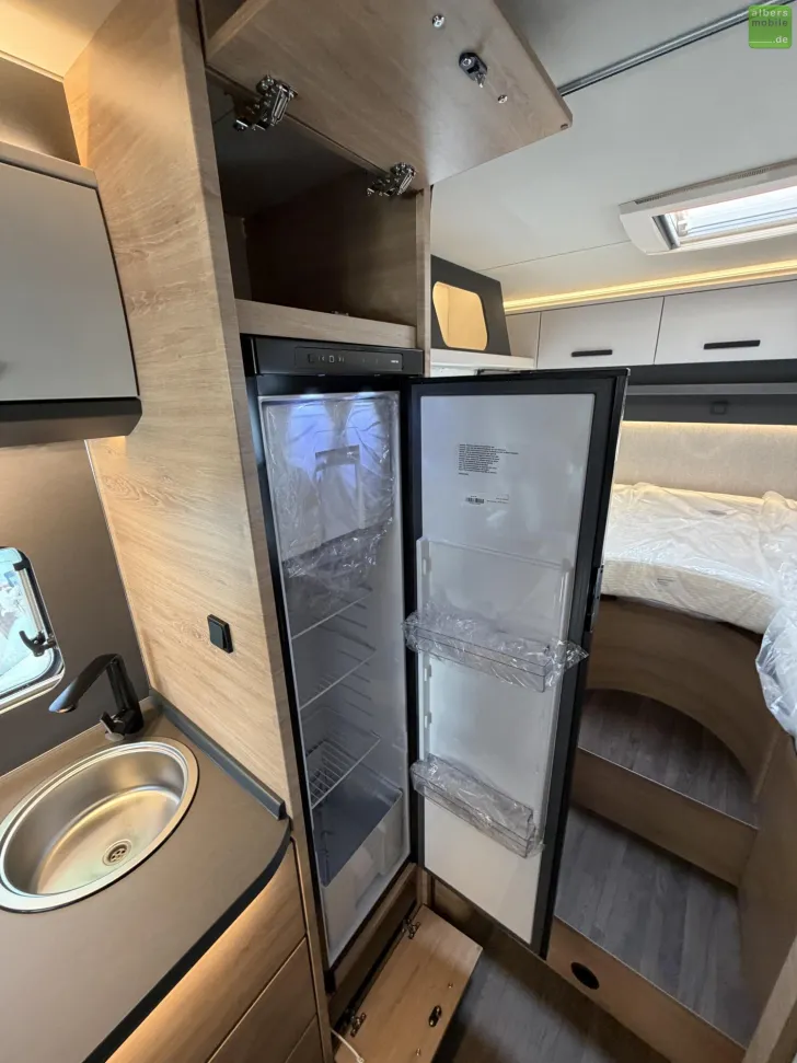 Fahrzeugbild Knaus L!VE WAVE BLACK SELECTION 650 MEG L-Sitzgruppe #16