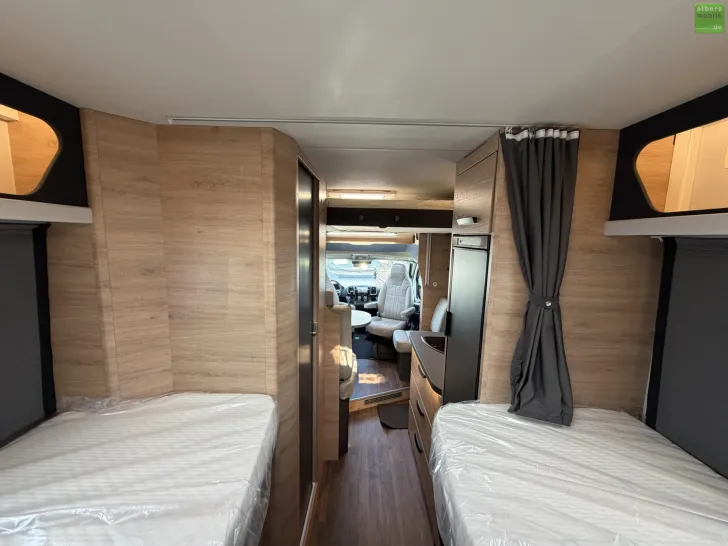 Fahrzeugbild Knaus L!VE WAVE BLACK SELECTION 650 MEG L-Sitzgruppe #19