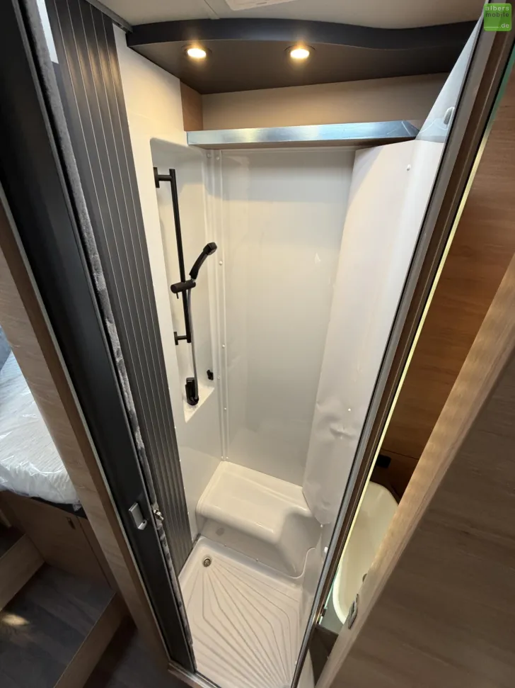 Fahrzeugbild Knaus L!VE WAVE BLACK SELECTION 650 MEG L-Sitzgruppe #20