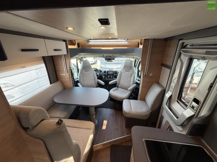 Fahrzeugbild Knaus L!VE WAVE BLACK SELECTION 650 MEG L-Sitzgruppe #23