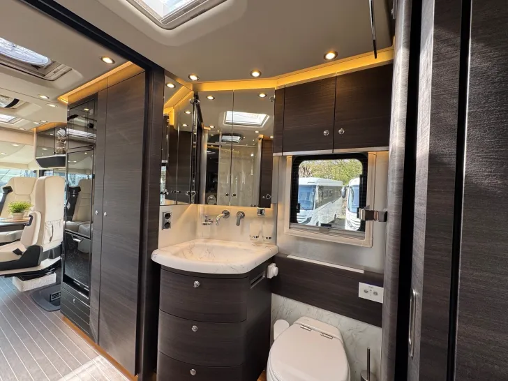 Fahrzeugbild Concorde Charisma 910 LI Edition 70 Shadow Line #12