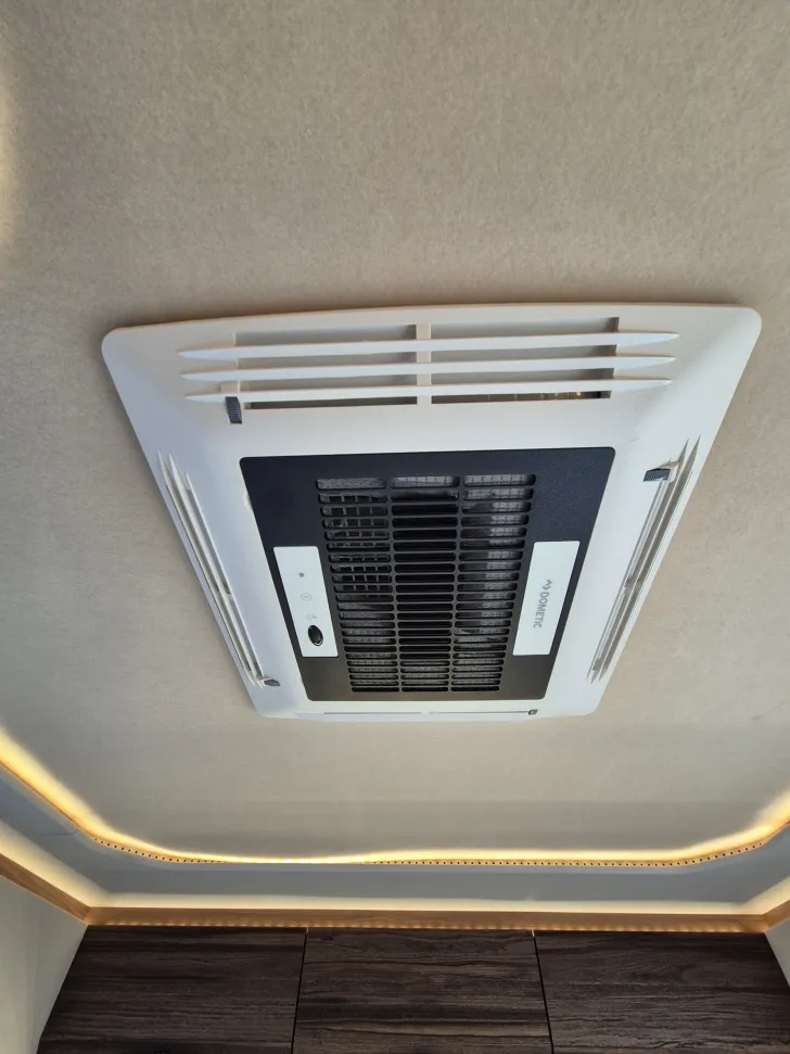 Fahrzeugbild Knaus SUN I 900 LEG *Aguti-Sitze*TV-Paket* #30