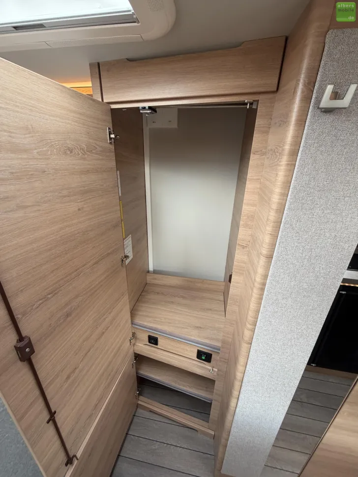 Fahrzeugbild Knaus Südwind BLACK SELECTION 500 EU Fußbodenerwärmung #26