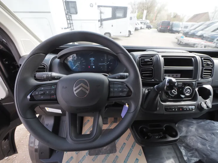 Fahrzeugbild Clever Celebration, Automatik, Assitenzen, Twin Tower #5