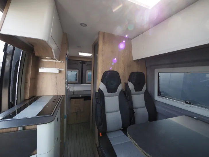 Fahrzeugbild Clever Celebration, Automatik, Assitenzen, Twin Tower #8