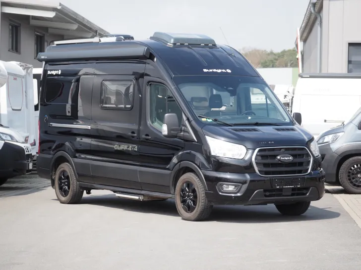 Fahrzeugbild Sunlight Cliff 4x4 Adventure, Solar 2x, Combi D, Maxxfan #2