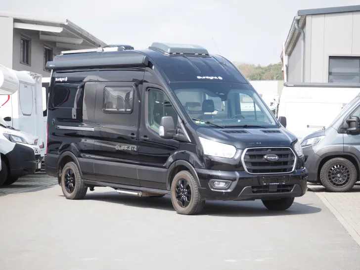 Fahrzeugbild Sunlight Cliff 4x4 Adventure, Solar 2x, Combi D, Maxxfan #3
