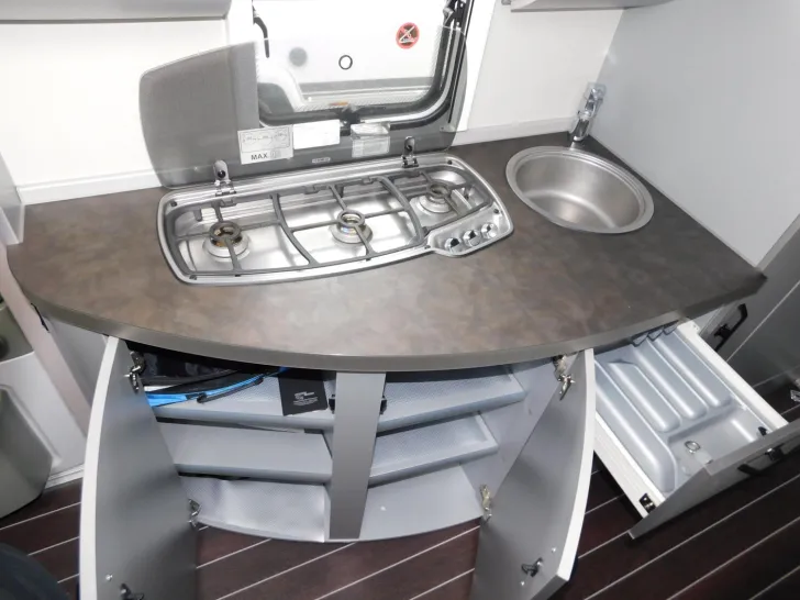 Fahrzeugbild Knaus Sport & Fun 480 QL Mover, Solarpanel, 1700Kg #12