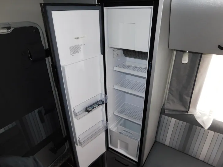 Fahrzeugbild Knaus Sport & Fun 480 QL Mover, Solarpanel, 1700Kg #14