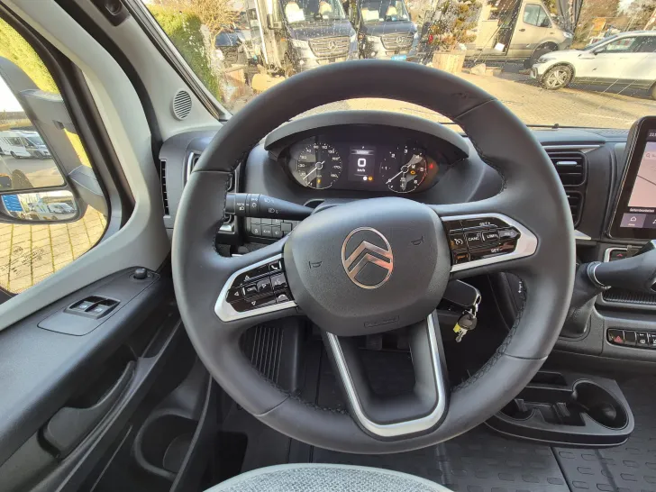 Fahrzeugbild Carado T457 pro+ *LED*Bettumbau* #12