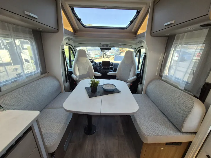 Fahrzeugbild Carado T457 pro+ *LED*Bettumbau* #18