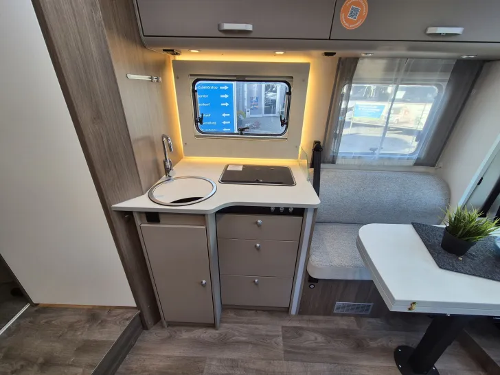 Fahrzeugbild Carado T457 pro+ *LED*Bettumbau* #20