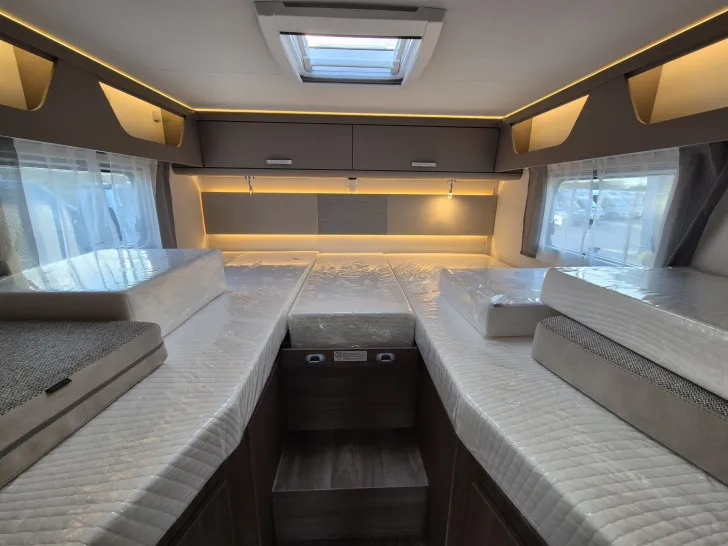 Fahrzeugbild Carado T457 pro+ *LED*Bettumbau* #29