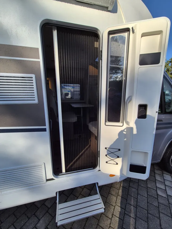 Fahrzeugbild Carado T338 pro #7