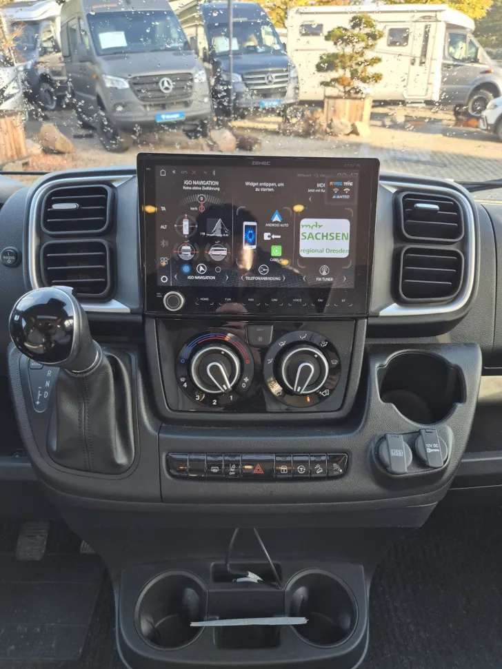 Fahrzeugbild Carado T338 pro #10