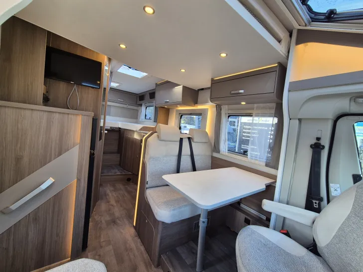 Fahrzeugbild Carado T338 pro #11