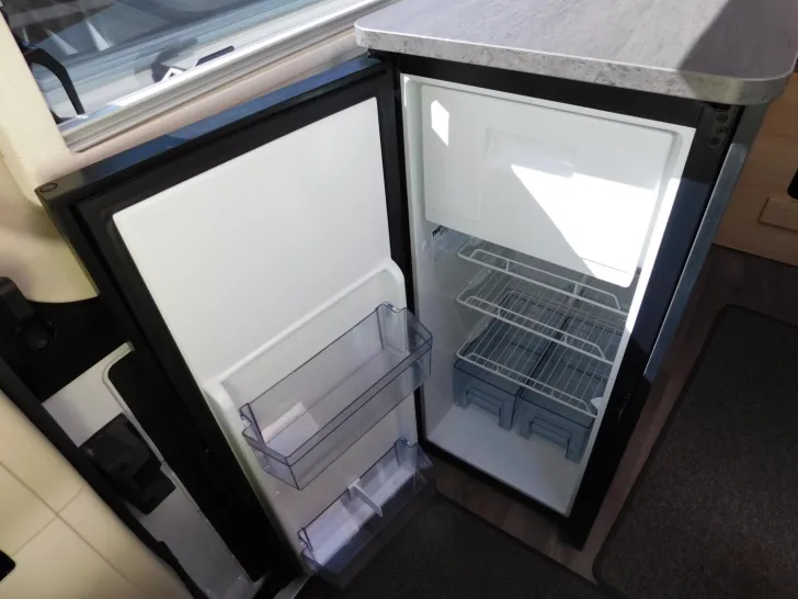 Fahrzeugbild Sunlight Cliff 540 Markise, AWT isoliert & beheizt #16