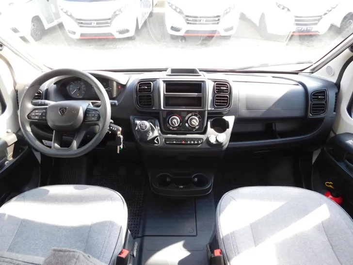 Fahrzeugbild Sunlight Cliff 540 Markise, AWT isoliert & beheizt #21