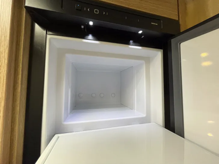 Fahrzeugbild Knaus SKY TI 650 MEG *Markise*DuoControl* #23