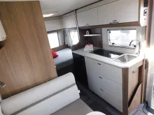 Fahrzeugbild Tabbert Cazadora 420 QD 2.3 Interieur-Paket + Bugfenster #7