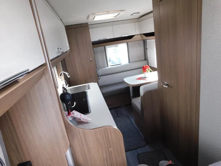 Fahrzeugbild Tabbert Cazadora 420 QD 2.3 Interieur-Paket + Bugfenster #16