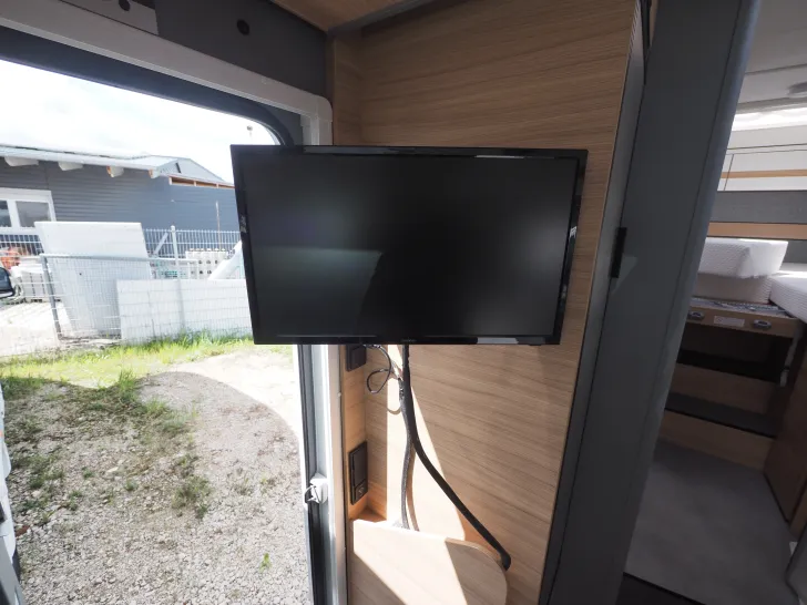 Fahrzeugbild Dethleffs Just T7052 EB, Hubbett, Markise, SAT TV, uvm. #9