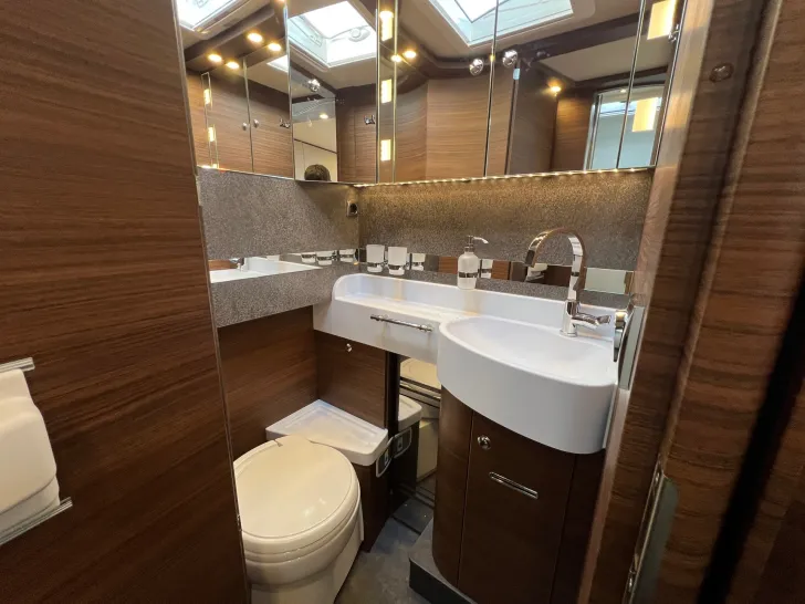 Fahrzeugbild Carthago chic c-line I 4.9 LE MB*Automatik*4,5to.*170PS #14