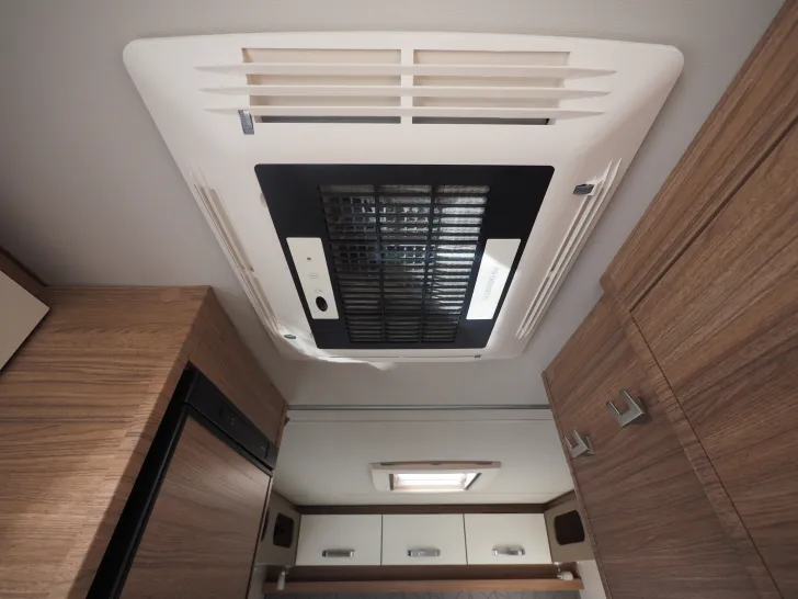 Fahrzeugbild Weinsberg CaraCompact 600 MEG Pepper, Dachklima, TV #13