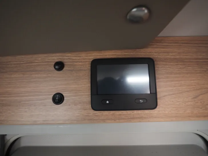 Fahrzeugbild Weinsberg CaraCompact 600 MEG Pepper, Dachklima, TV #14