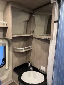 Fahrzeugbild Pössl Roadcruiser, 3. Bett, Markise, Winterpaket, uvm. #22