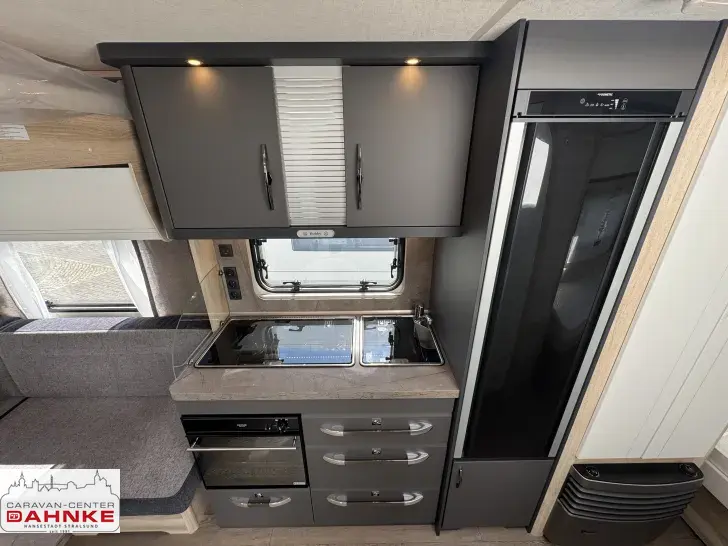 Fahrzeugbild Hobby De Luxe 515 UHL Backofen & Autarkpaket #10