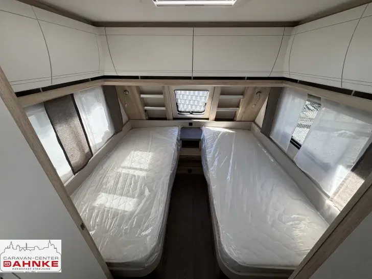 Fahrzeugbild Hobby De Luxe 515 UHL Backofen & Autarkpaket #12