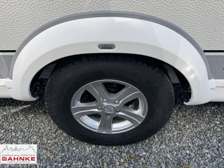 Fahrzeugbild Hobby De Luxe 515 UHL Backofen & Autarkpaket #17