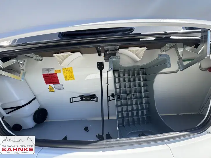 Fahrzeugbild Hobby De Luxe 515 UHL Backofen & Autarkpaket #18