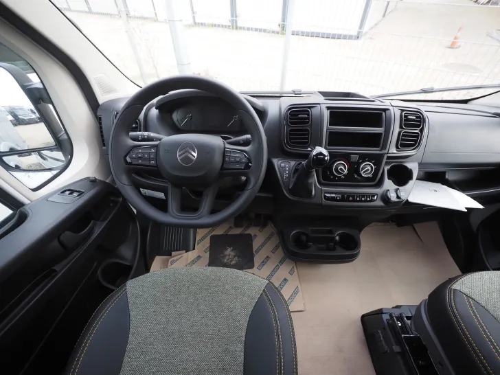 Fahrzeugbild Sunlight V 66, Automatik, Modell 2026! #4