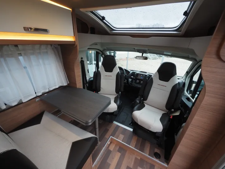 Fahrzeugbild Weinsberg CaraCompact 600 MEG Edition Pepper, Autom. #6